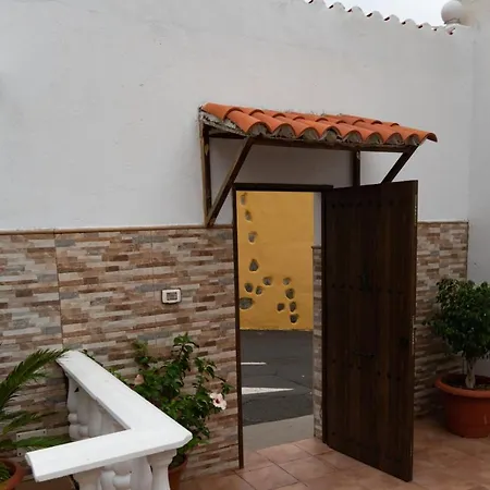 Casa Lola 펜션 로스 레알레호스